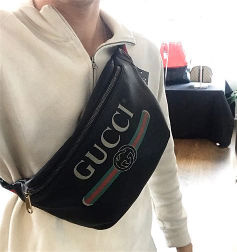 gucci fanny bag men